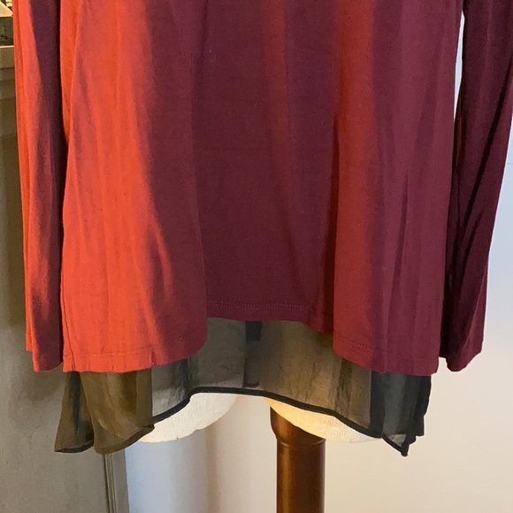 Karen Kane long sleeve burgundy tunic type top. - Picture 2 of 7